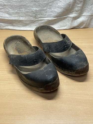 Ancien sabot breton ouvert - ouvert, en