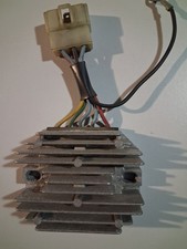 Régulateur de tension 12v KUBOTA Réf RP201-53710 pour modèle G1700, G1900, F1900