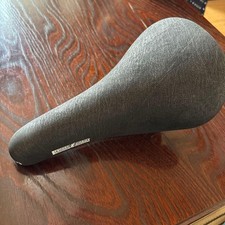 selle turbo cuir synthétique