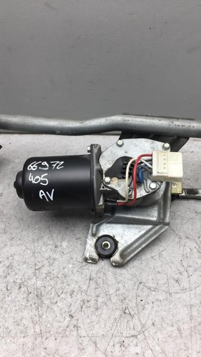 Moteur essuie glace avant