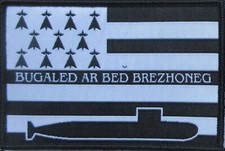 MARINE SOUS MARIN / BUGALE AR BED BREZHONEG = LES ENFANTS DU MONDE BRETON -TISSU