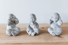 Lot de 3 statuettes moines bouddhistes "les trois singes"