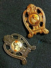 2 CADRES MINIATURES  REGULE "chevalet" galbe émail ste Thérèse d l'enfant Jésus