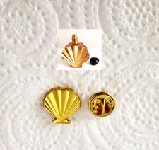 TRES RARE - SUPERBE Pin's du parfum VENUS de NINA RICCI. LIVRAISON GRATUITE