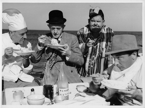 Laurel hardy atoll - hardy,