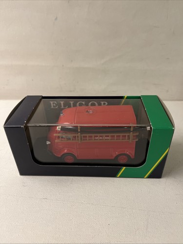 Voiture miniature camion - voiture,