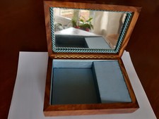 BOITE A BIJOUX MUSICALE EN