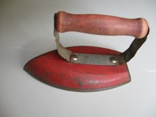 Jouet collection ancien fer à repasser en tôle et bois, 4 photos