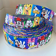 Ruban Grosgrain Personnage