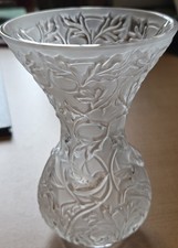 Très beau vase Lalique