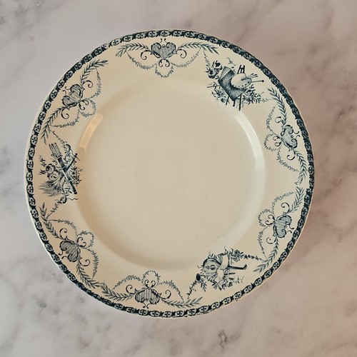 Assiette sur pied - sur, décor
