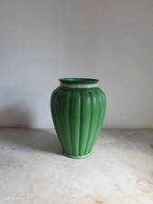 Vase art déco Vert Signé GV Hauteur 25cm*