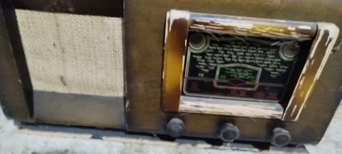 Poste radio ancien à - radio,