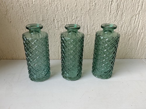 Petits vases verts - verts, en