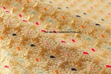 Tissu Brodé En Soie Boho