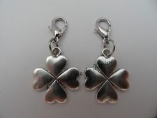 2 CHARMS BRELOQUE A FERMOIR