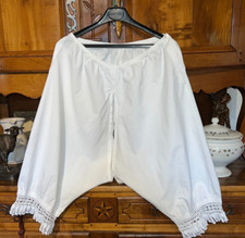 Ancienne culotte fendue