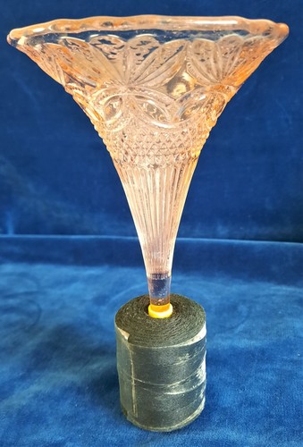 Vase cornet ancien - , verre