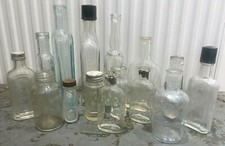 LOT DE 15 BOUTEILLES ANCIENNES