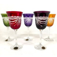 Série de cinq verres à pied