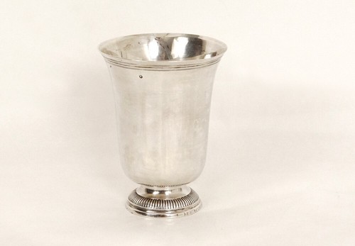 Timbale piedouche argent