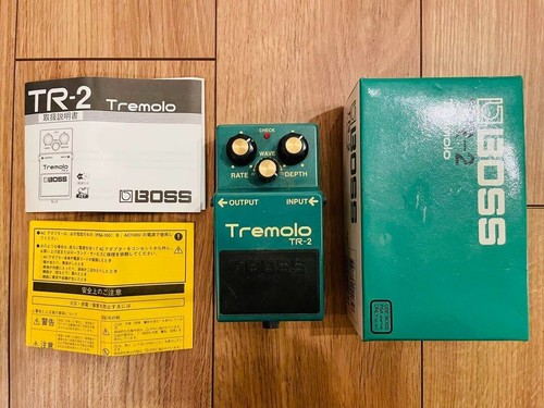 Boss tremolo guitar - tr-2,