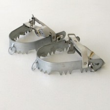 Paire de crampons à glace -