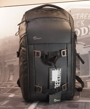 Lowepro Freeline Camera