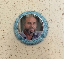 capsule de champagne MIGNON Pierre Portrait JEAN-CHARLES contour bleu NEWS