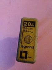 Porte Fusible Legrand Porcelaine Broche 9mm Entraxe De 3cm Fusible 20 AMPÈRES 