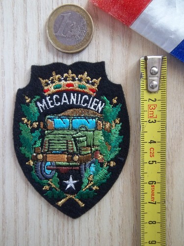 écusson militaire mécanicien