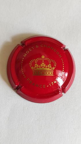 Capsule champagne moet et - capsule,