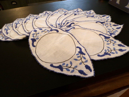 Lot napperons dessous de - 12,