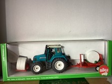 SIKU collection 1:32 , 3861 Tracteur Avec Fourche A Ballots