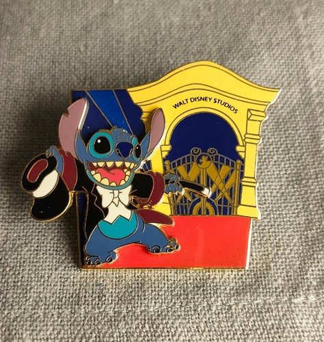 Pin stitch invasion walt - pin,