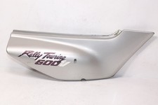 carénage sous selle panneau