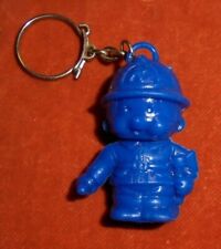  porte-clés Lessive BONUX Figurine POMPIER AJENA SEKIGUCHI embout crayon -- KIKI