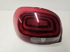 Feu arriere principal gauche