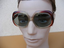 vintage ancienne paire de lunettes de soleil femme années 70