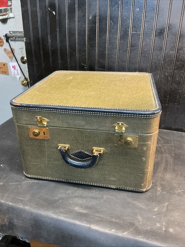 Vtg luggage hard tweed - ,