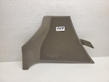 Cache haut parleur avant