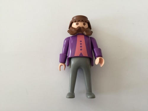 Personnage homme pièce