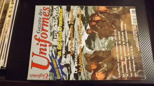 Revue gazette uniformes - gc,