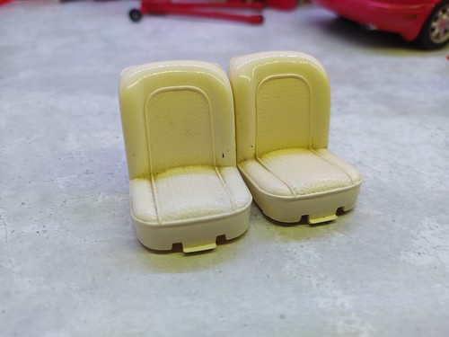 Sièges chevrolet - 1/18,