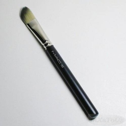 Mac 193 angled - mac, foundation