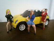Compatible SCALEXTRIC CARRERA figurine 1/32  3 pin up sexy