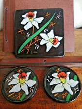 Ensemble LONGWY série JONQUILLES Dessous de Plat et Sous Bouteille VINTAGE 50 60