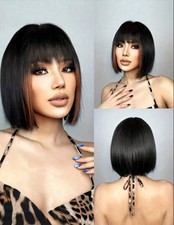 Perruque Femme Synthétique Noire Mèches Brunes Courte Lisse 30cm +1 Bonnet