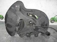 MOYEU DE ROUE AVANT DROITE /