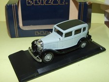 FORD V8 LIMOUSINE FORDOR 1932